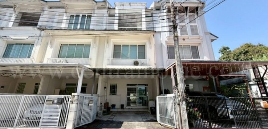 ลดราคาพิเศษ ทาวน์โฮม 3 ชั้น เดอะ เทอเรส ติวานนท์ ทำเลดี ราคาถูก