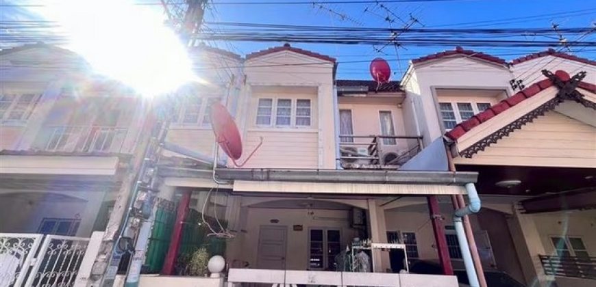 ขายทาวน์เฮ้าส์ 2 ชั้น โครงการ เฟิร์สโฮม เขตบางเขน กรุงเทพฯ