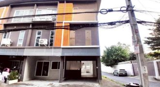 ขายทาวน์เฮ้าส์ ซอย นวมินทร์ 111 แยก 15 ถนน นวมินทร์ บึงกุ่ม กรุงเทพ