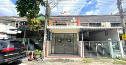 ขายทาวน์โฮม 2 ชั้น ซอย เพชรเกษม 108/1 หนองแขม กรุงเทพ