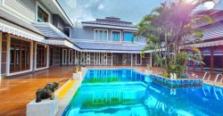 ชลบุรี ให้เช่าคฤหาสน์พูลวิลล่าหรุ 3 ชั้น 3ไร่ 2งาน พร้อมเรือนรับรอง 2 หลัง 802ตรม. โลตัส พนัสนิคม 1กม. กว้างมาก 7นอน 7น้ำ 10แอร์ พานทอง