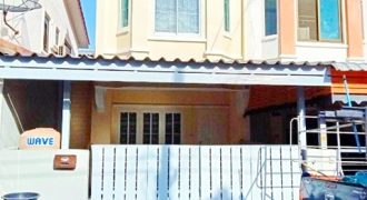 ทาวน์เฮาส์ 2 ชั้น ใกล้สวนหลวง ร.9 เพียง 700 ม. ฟังก์ชันครบ 2 ห้องนอน 2 ห้องน้ำ 20 ตร.ว. เฉลิมพระเกียรติ ร.9 ซ.51-57