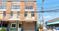 ขายอาคารพาณิชย์ 3 ชั้น เมืองชลบุรี ห่างจาก หาดบางแสน 2.9 กม.