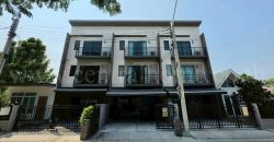 ทาวน์โฮม 3 ชั้น บ้านกลางเมือง ราชพฤกษ์-สาทร บ้านใหม่ ทำเลดี สภาพดี แปลงหน้าสวน