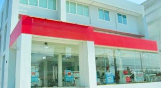 โชว์รูม และอาคารพาณิชย์ 3 ชั้น 4 นอน 4 น้ำ 2ไร่ 100ตร.ว. 1500ตร.ม. โรบินสันลาดกระบัง 1 กม. ใกล้ลิตเติ้ลวอร์ค ลาดกระบัง 1.1 กม.