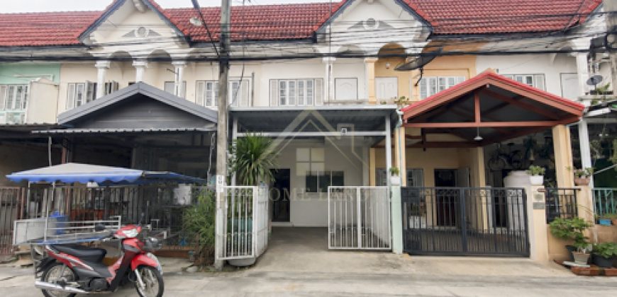 ทาวน์เฮาส์ 2 ชั้น หมู่บ้าน กล่อมพิรุณ แพรกษา