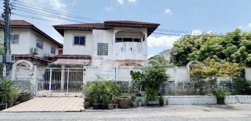 บ้านแฝด หมู่บ้านทวีทอง 3 ซอยเลียบฝั่งเหนือ 8/4 หลังมุม ราคาถูกมาก