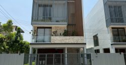 BS1052 ขายบ้านเดี่ยวหรู PREECHA รามคำแหง–กรุงเทพกรีฑา บ้านใหม่สไตล์ Modern Luxury ใกล้พระราม 9 และสนามบินสุวรรณภูมิ พร้อมลิฟต์ส่วนตัว