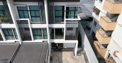 BH4129 ให้เช่าทาวน์โฮม 3 ชั้น โครงการ Cozy โชคชัย 4 ซอย 30 เฟส 3-4 บ้านใหม่ แต่งครบ พร้อมอยู่