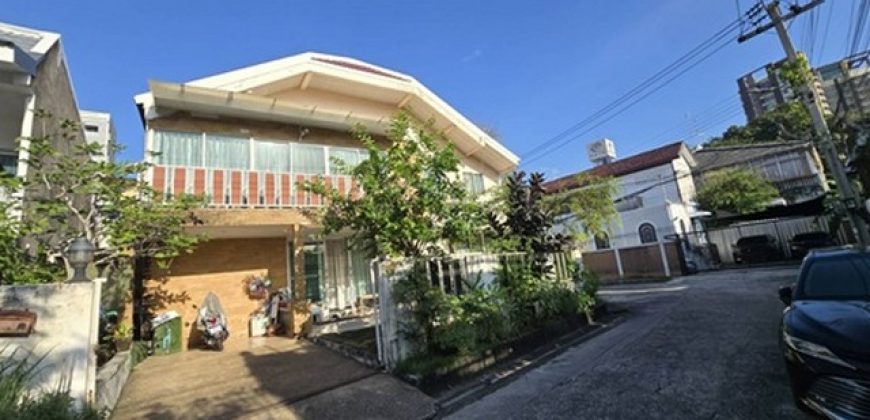 รหัส 626/16/2 ขาย SALE ทาวน์เฮาส์ – 3 ห้องนอน 3 ห้องน้ำ พ.ท. 61 ตาราง-วา 0 ngan 0 Rai 17500000 THB ใกล้ พาต้า เซ็นทรัล ปิ่นเกล้า ราคาคุ้ม