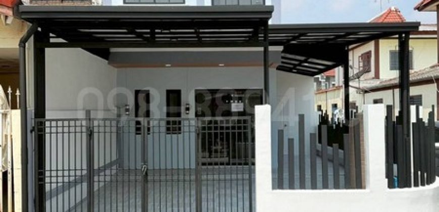 ขายทาวน์เฮ้าส์ 2 ชั้น มบ.วงศกร3 ซอย 5 หนองระแหง 3 พื้นที่ 27 ตรว 3ห้องนอน 2ห้องน้ำ บ้านหันหน้าทางทิศตะวันออกเฉียงใต้