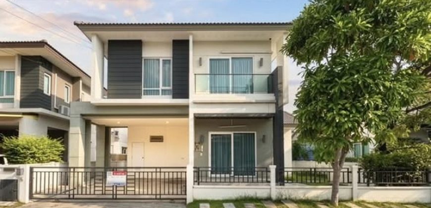 lN-086 ขายบ้านเดี่ยว 2 ชั้น เซนโทร ประชาอุทิศ90 เนื้อที่ 50 ตรว 4 ห้องนอน 3 ห้องน้ำ ใกล้โรงเรียนสารสาสน์ประชาอุทิศพิทยาคาร