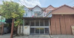 หมู่บ้านสุขสันต์ 9 ทาวน์โฮม 2 ชั้น ซอยเพชรเกษม 110 หนองแขม ราคาพิเศษ แหล่งชุมชน เปิดกว้างสำหรับเจรจา พร้อมพิจารณาทุกข้อเสนอ