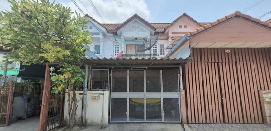 หมู่บ้านสุขสันต์ 9 ทาวน์โฮม 2 ชั้น ซอยเพชรเกษม 110 หนองแขม ราคาพิเศษ แหล่งชุมชน เปิดกว้างสำหรับเจรจา พร้อมพิจารณาทุกข้อเสนอ