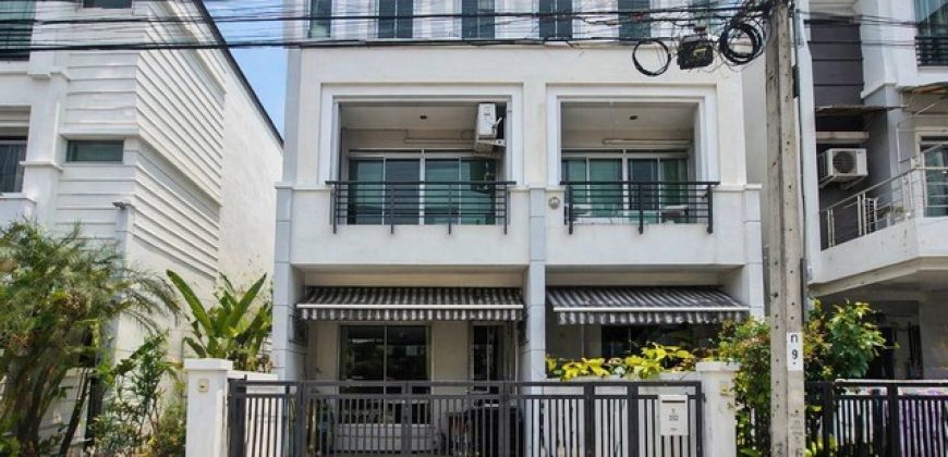 โครงการบ้านกลางเมือง เดอะรอยัล โมนาโค ศรีนครินทร์ – พัฒนาการ ซอยศรีนรีนครินทร์ เขตสวนหลวง กรุงเทพ ฟังก์ชันครบ