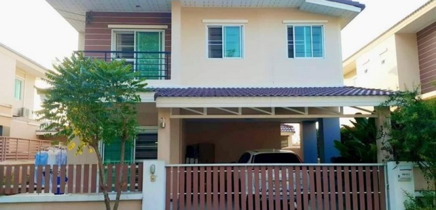 ให้เช่าและขายบ้านเดี่ยว 2 ชั้น ขนาด 50ตรว มณีรินทร์วิลเลจ 3นอน 3น้ำ มีเฟอร์ พร้อมอยู่ เลี่ยงหนองมน หน้าบ้านไม่ชนใคร ใกล้หนองมน บางแสน ชลบุรี