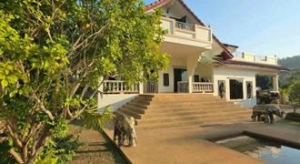 ขายบ้านเดี่ยวขนาด 1ไร่ 37ตรว มีสระว่ายน้ำ บ้านสร้างเอง บ้านนอกโครงการ วิวเขา ใกล้เขาชีจรรย์ โรงเรียนนานาชาติเซ็นท์แอนดรู นาจอมเทียน ชลบุรี