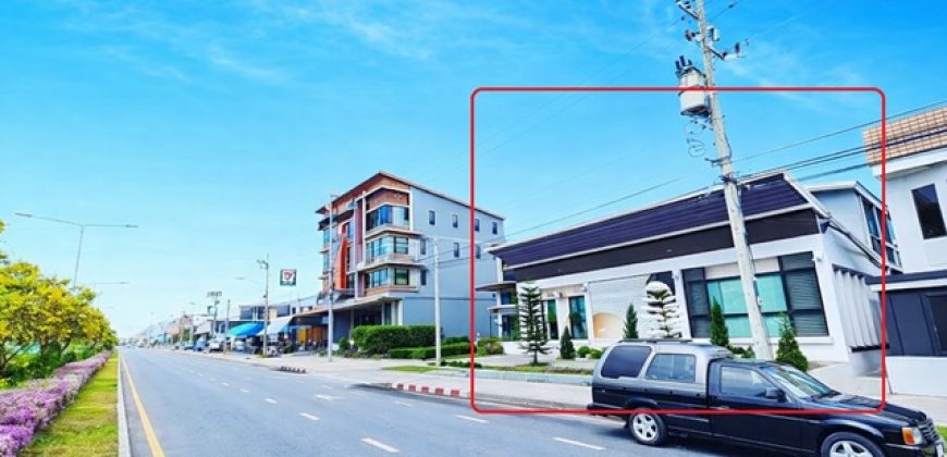 หน้าหมู่บ้านหรูนับ10,000หลัง โฮมออฟฟิศ เมกาโฮม คลีนิคความงาม ร้านนวด 4ห้อง 250ตรม. มีนบุรี 1 กม. หทัยราษฎร์ ติดถนนสามวา 80ตร.ว.