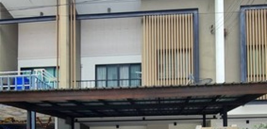 ให้เช่าทาวน์โฮม 2 ชั้น หมู่บ้านสวนเสือปาล์มฮิลล์ 3นอน 3 น้ำ ติดถนนหลัก ฝั่งสวนเสือ ใกล้นิคมปิ่นทอง แหลมฉบัง ราคาถูก พร้อมอยู่ ศรีราชา ชลบุรี