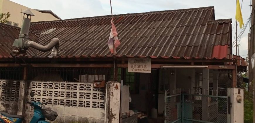 ขายบ้านเดี่ยว 1 ชั้น ซอยที่ดินทองสุขุมวิท 107 ทำเลดี จ.สมุทรปราการ