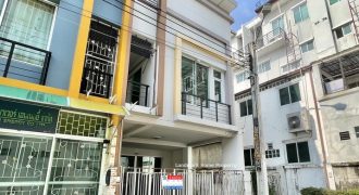 LM26-0051 ขายทาวน์เฮ้าส์ 3 ชั้น RK Park รามอินทรา มีนบุรี ติดถนนหทัยราษฎร์ พื้นที่ 28 ตรว 3 นอน 2 น้ำ ใกล้รถไฟฟ้าสายสีชมพู