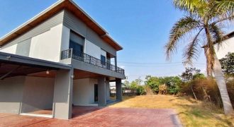ลดพิเศษ 200,000 บาท ขายบ้านเดี่ยวหลังใหญ่บ้านบึงชลบุรี ใกล้ถนน 344 อ.บ้านบึง จ.ชลบุรี