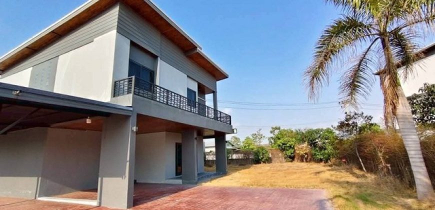 ลดพิเศษ 200,000 บาท ขายบ้านเดี่ยวหลังใหญ่บ้านบึงชลบุรี ใกล้ถนน 344 อ.บ้านบึง จ.ชลบุรี