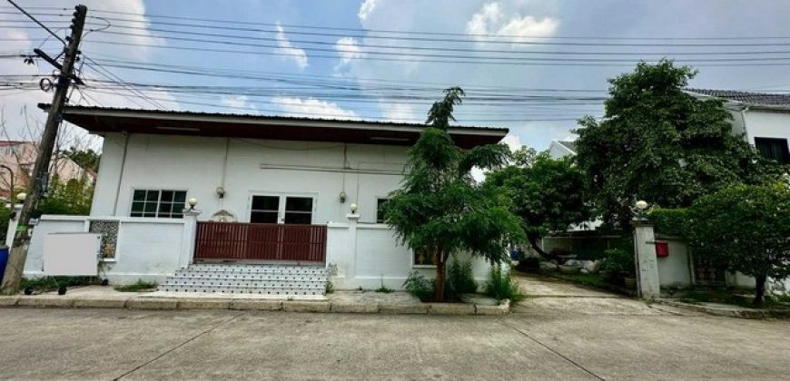 ขายบ้านเดี่ยวหลังใหญ่ ทำเลน่าอยู่ พื้นที่กว้าง คุ้มค่าทุกตารางเมตร