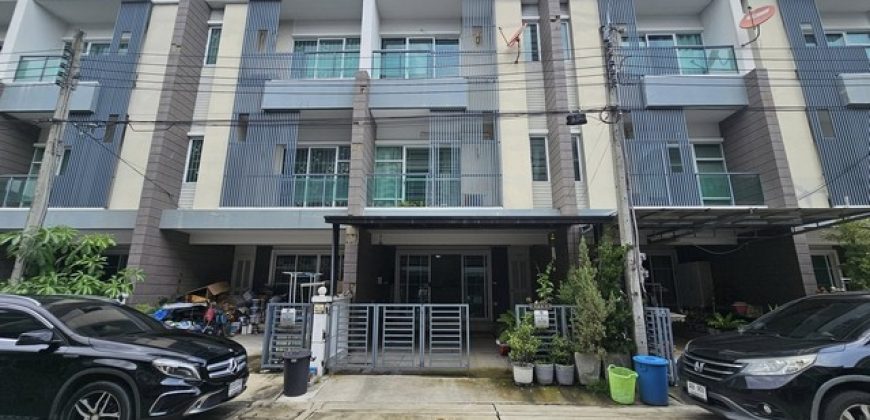 ลดราคาหนักมาก ขายด่วน ราคาดีที่สุดโครงการ Town Avenue ศรีนครินทร์ – ซอยอ่อน นุช68