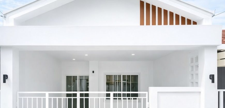 เทพกระษัตรี ศรีสุนทร ใกล้โรบินสัน ถลาง 2 กม ถลาง ภูเก็ต ทาวน์เฮาส์ 2นอน 1น้ำ 100 ตร.ม. 25 ตร.วา.พร้อมเฟอร์ฯ และเครื่องใช้ไฟฟ้าครบ