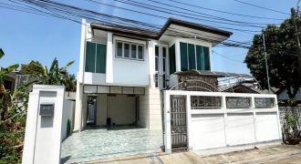 ให้เช่าบ้านเดี่ยว 2 ชั้น 54 ตรว. 4 ห้องนอน หมู่บ้านเคหะนคร 3 ซอยพัฒนาการ 50 ใกล้ทางด่วน ใกล้เอกมัยทองหล่อ