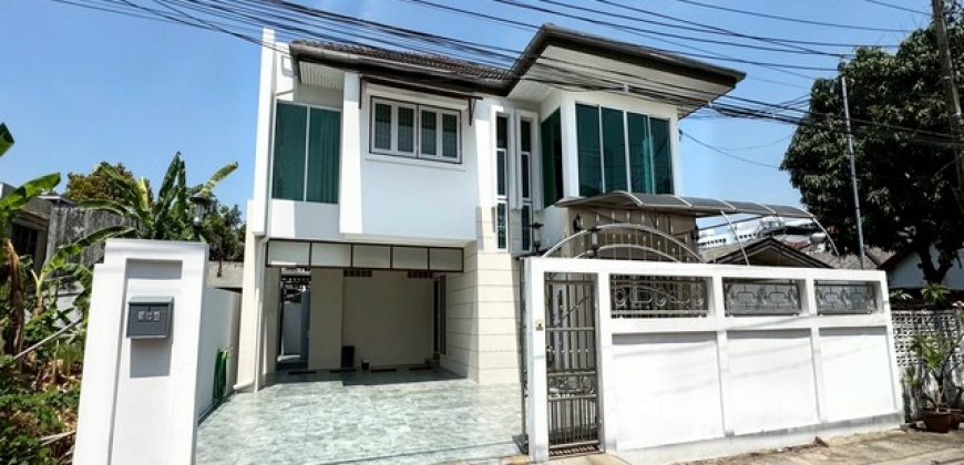 ให้เช่าบ้านเดี่ยว 2 ชั้น 54 ตรว. 4 ห้องนอน หมู่บ้านเคหะนคร 3 ซอยพัฒนาการ 50 ใกล้ทางด่วน ใกล้เอกมัยทองหล่อ