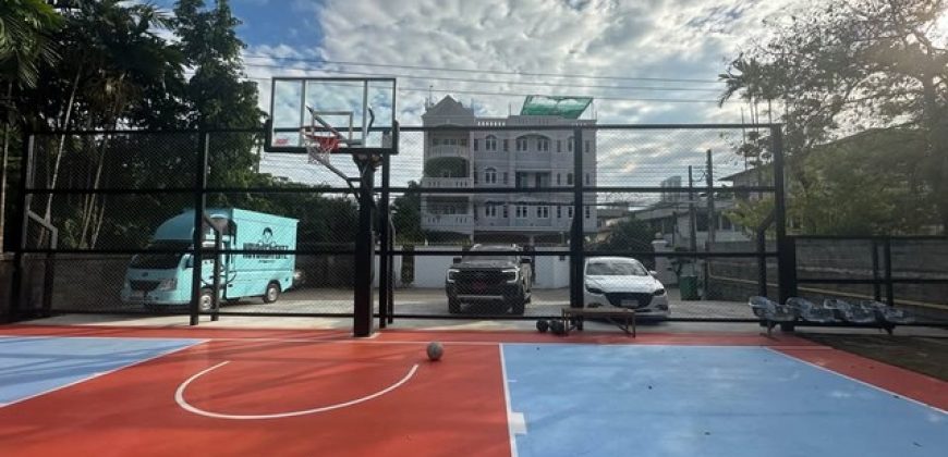 ให้เช่าที่ดินแปลงสวย 172 ตรว.สุขุมวิท 63 เอกมัย 22 เชื่อมต่อทองหล่อ พระราม 9 เลียบด่วน ใจกลางเอกมัย ถนนซอยเมน เหมาะสร้างบ้านหรือทำธุรกิจ