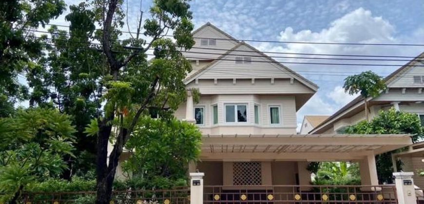 ขายบ้านเดี่ยว 2 ชั้น 100.5 ตร.ว. หมู่บ้านพัฒนาการ ซอยพัฒนาการ 30 หลังมุม ใกล้รถไฟฟ้า