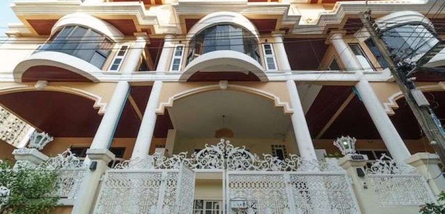 ให้เช่าทาวน์โฮม 5 ชั้น 400 ตร.ม. ซอยทองหล่อ 25 Fully Furnished ใกล้ BTS ทองหล่อ