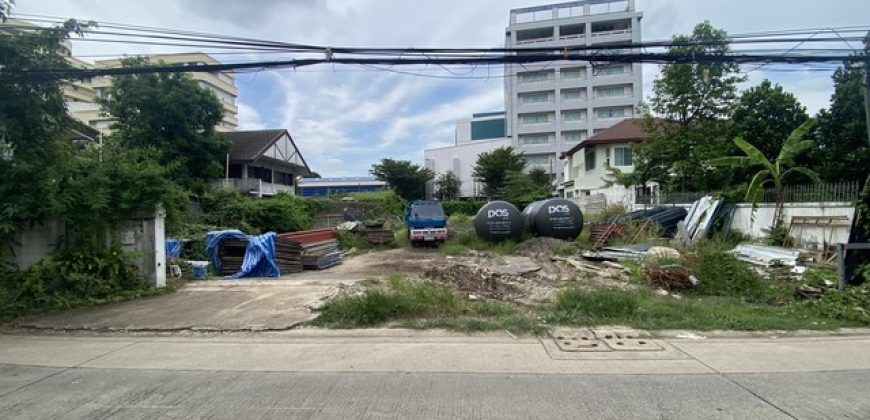ขายที่ดินแปลงใหญ่สวย 191.6 ตรว. รัชดาภิเษก 32 หน้ากว้างสวย เหมาะสร้างบ้าน, สำนักงาน ใกล้ ม.ราชภัฎจันทรเกษม