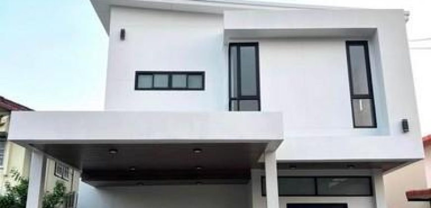 HS 1932 ขายบ้านเดี่ยว 2 ชั้นสร้างใหม่ 50 ตรว. 4 ห้องนอน โครงการบางนาวิลล่า บางนาตราด ซอย 39