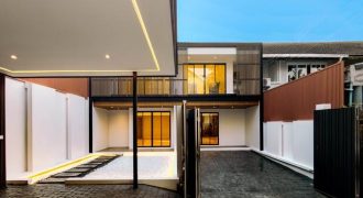 ขายบ้านแฝด 2 ชั้น 62 ตร.ว. ถนนสุขุมวิท 81 ระบบ Smart Home ใกล้ BTS อ่อนนุช