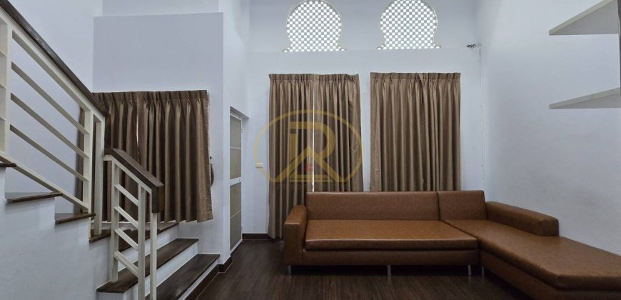 ให้เช่าหมู่บ้านวิลล่า มารอค (Villa Maroc) สไตล์โมร็อคโค ถ.มิตรสัมพันธ์-บางแสน และสี่แยกถนนข้าวหลาม ต.บ้านปึก อ.เมืองชลบุรี จ.ชลบุรี