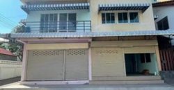 HR 9966 ให้เช่าอาคาร 3 ชั้น 2 คูหา โชคชัย4 สังคมสงเคราะห์ ลาดพร้าว ที่จอดรถ 2ถึง3 คัน