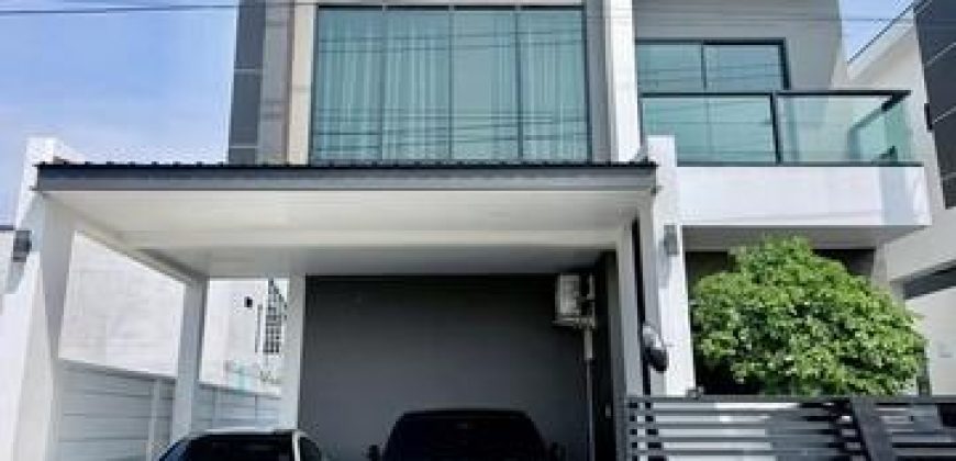 ให้เช่าบ้านเดี่ยว 2 ชั้น 42 ตร.ว. โครงการ Tanaphol Property ใกล้เมกาบางนา
