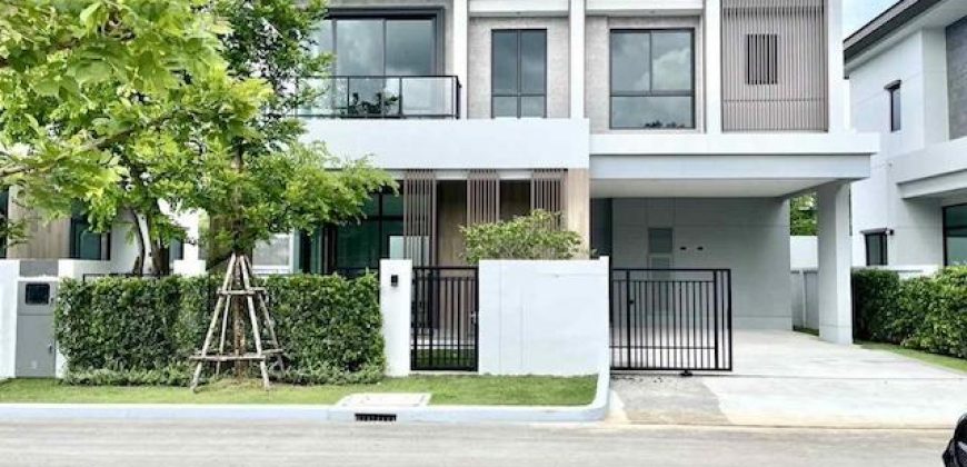 HR 9970 ให้เช่าบ้านเดี่ยวหรู Bangkok Boulevard บางนา กม.5 บ้านสวยพร้อมอยู่ ทำเลศักยภาพใกล้ Central บางนา