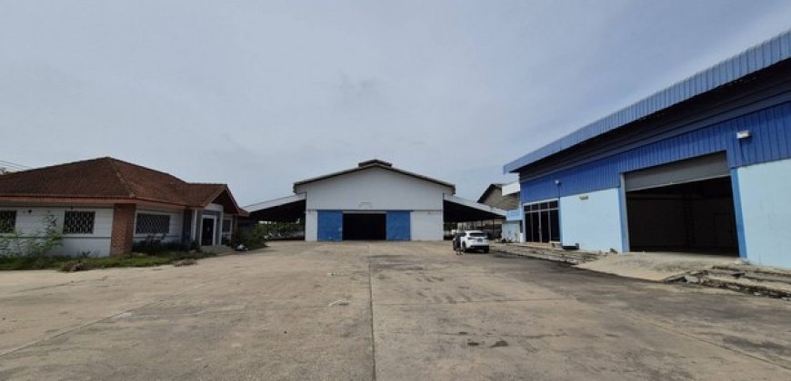 รหัสC7162 ให้เช่าโรงงาน โกดัง มีใบ รง.4 มี Overhead crane 5 ตัน ย่านรามอินทรา ถนนพระยาสุเรนทร์
