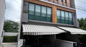 HR 9981 ให้เช่าทาวน์โฮม 3 ชั้นสุดหรู หลังมุม Eigen Premium Townhome พัฒนาการ ซอยอ่อนนุช 70/1
