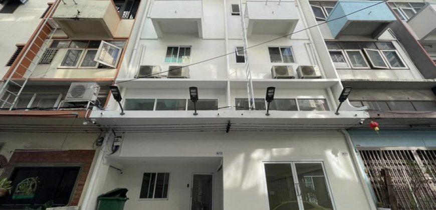 ให้เช่าพื้นที่สำนักงาน 40 ตรม. ด้านล่างอาคารหอพัก สุขุมวิท 65 ห่างจาก BTS เอกมัย 5 นาที