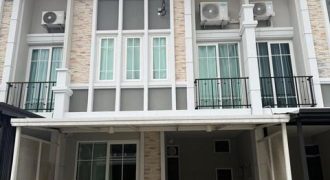 ให้เช่าทาวน์เฮ้าส์ 2 ชั้น 16 ตร.ว. โกลเด้น ทาวน์ รามอินทรา-วงแหวน ถนนคู้บอน (พร้อมอยู่ 1 ก.ค 69)