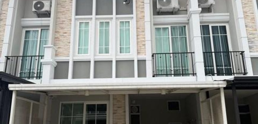 ให้เช่าทาวน์เฮ้าส์ 2 ชั้น 16 ตร.ว. โกลเด้น ทาวน์ รามอินทรา-วงแหวน ถนนคู้บอน (พร้อมอยู่ 1 ก.ค 69)