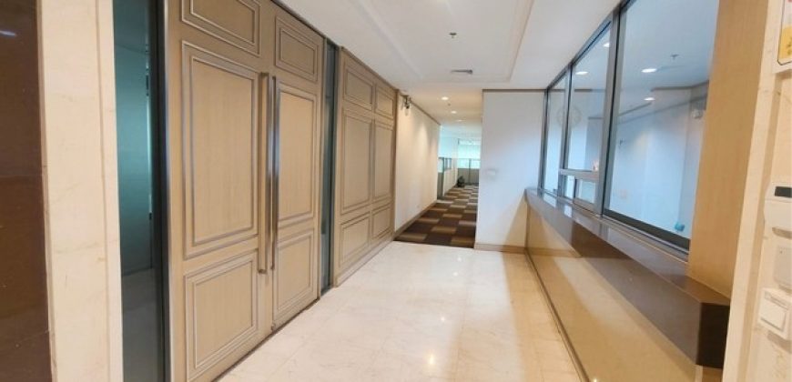 ให้เช่าสำนักงานอาคาร RS TOWER ขนาด 1,132.48 ตรม. ชั้น 13 ติด MRT ศูนย์วัฒนธรรม