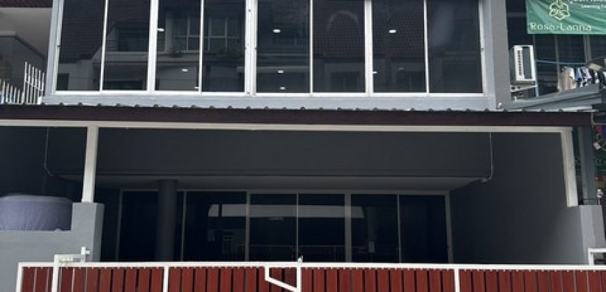 ให้เช่าโฮมออฟฟิศ 4 ชั้น 300 ตร.ม. 5 ห้อง หมู่บ้านสินธานี ลาดพร้าว 80 รีโนเวทใหม่ ใกล้เลียบด่วน ใกล้รัชดาเหม่งจ๋าย