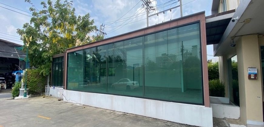 ให้เช่า Shop House พื้นที่ 114 ตร.ม. ที่ Siam Privi Hotel ประชาอุทิศ รัชดา เหม่งจ๋าย ทำเลดี อยู่ภายในพื้นที่โรงแรม